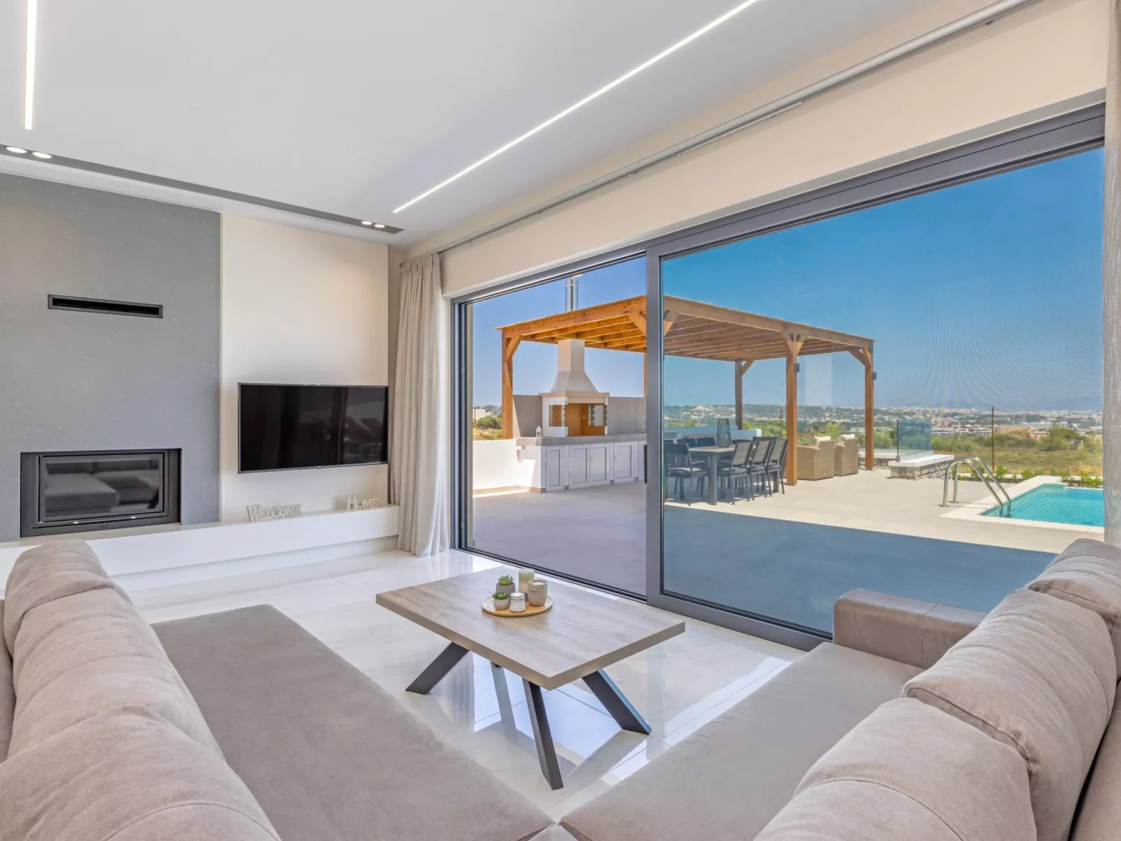 Ferienvilla Azalea mit Schwimmbad-Dedans