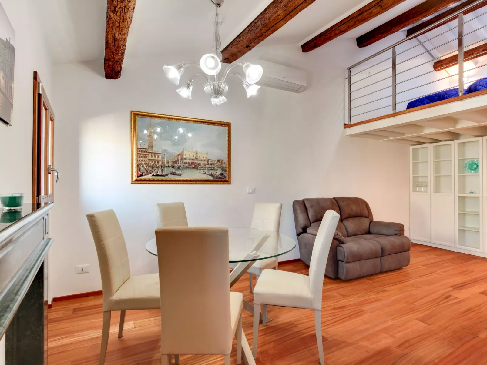 The Countess apartment-Inside