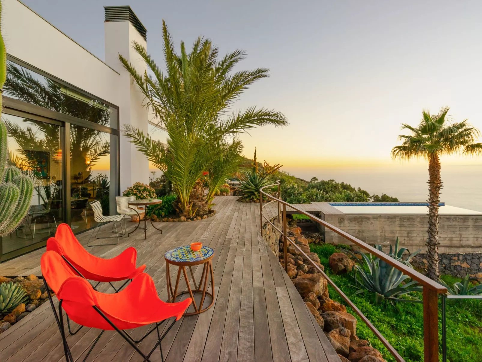 Villa Infinite Place