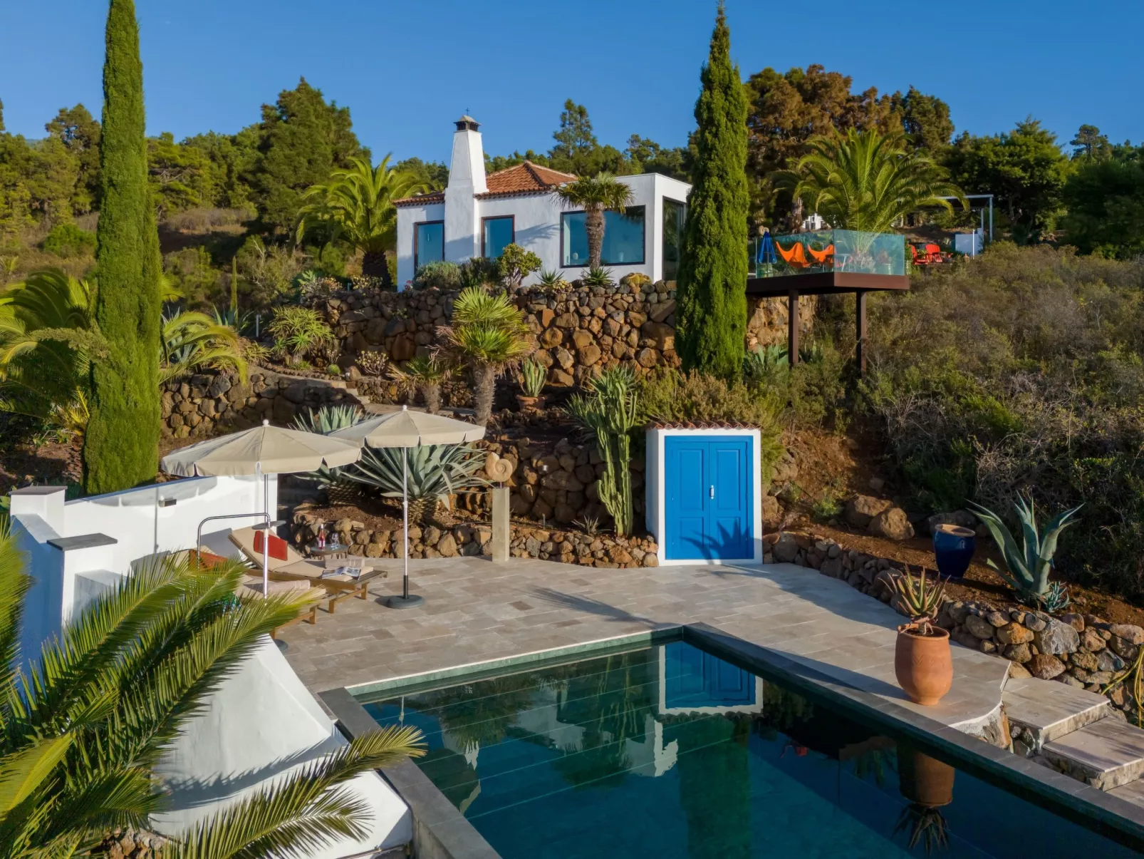 Villa Miramar-Outside