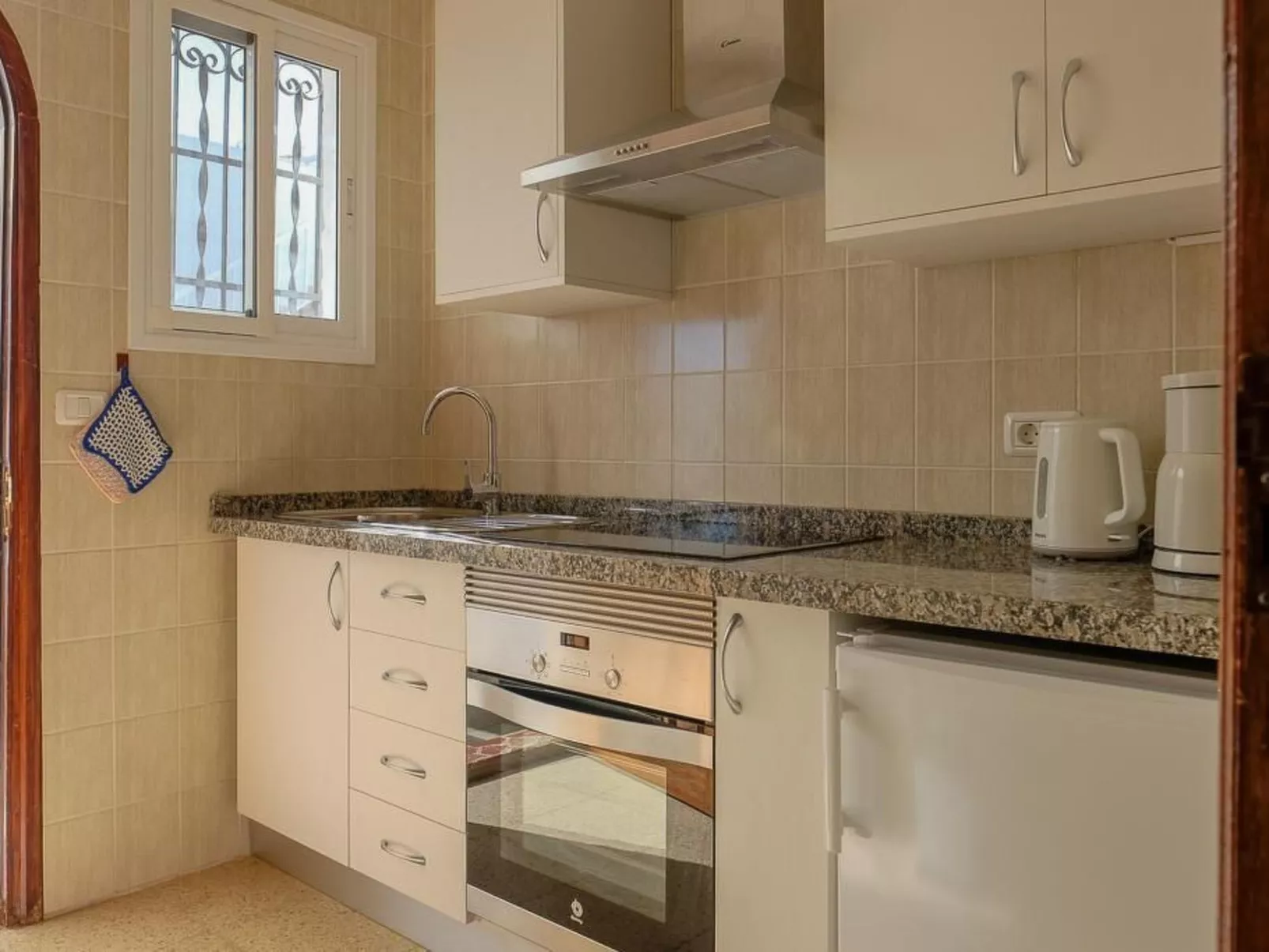 Strandnahes Haus mit Terrasse zum Sonnenuntergang - Inside