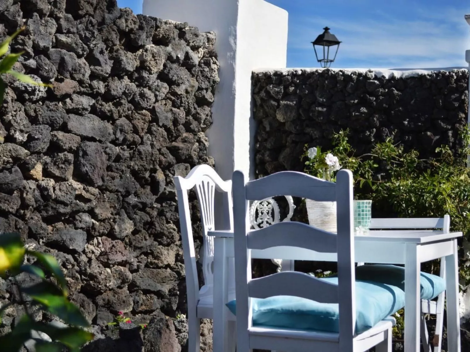 Lavastein-Bauernhaus Yazmina mit schönem Garten-Outside