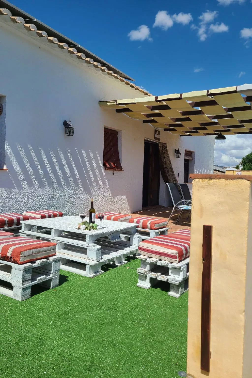 In Algarinejo mit Eigener Terrasse-Drinnen