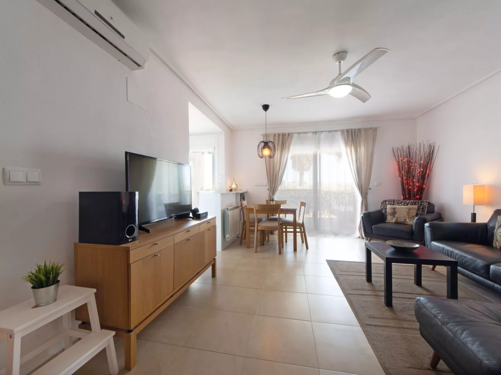 "Casa La Torre" mit Wallbox-Dedans