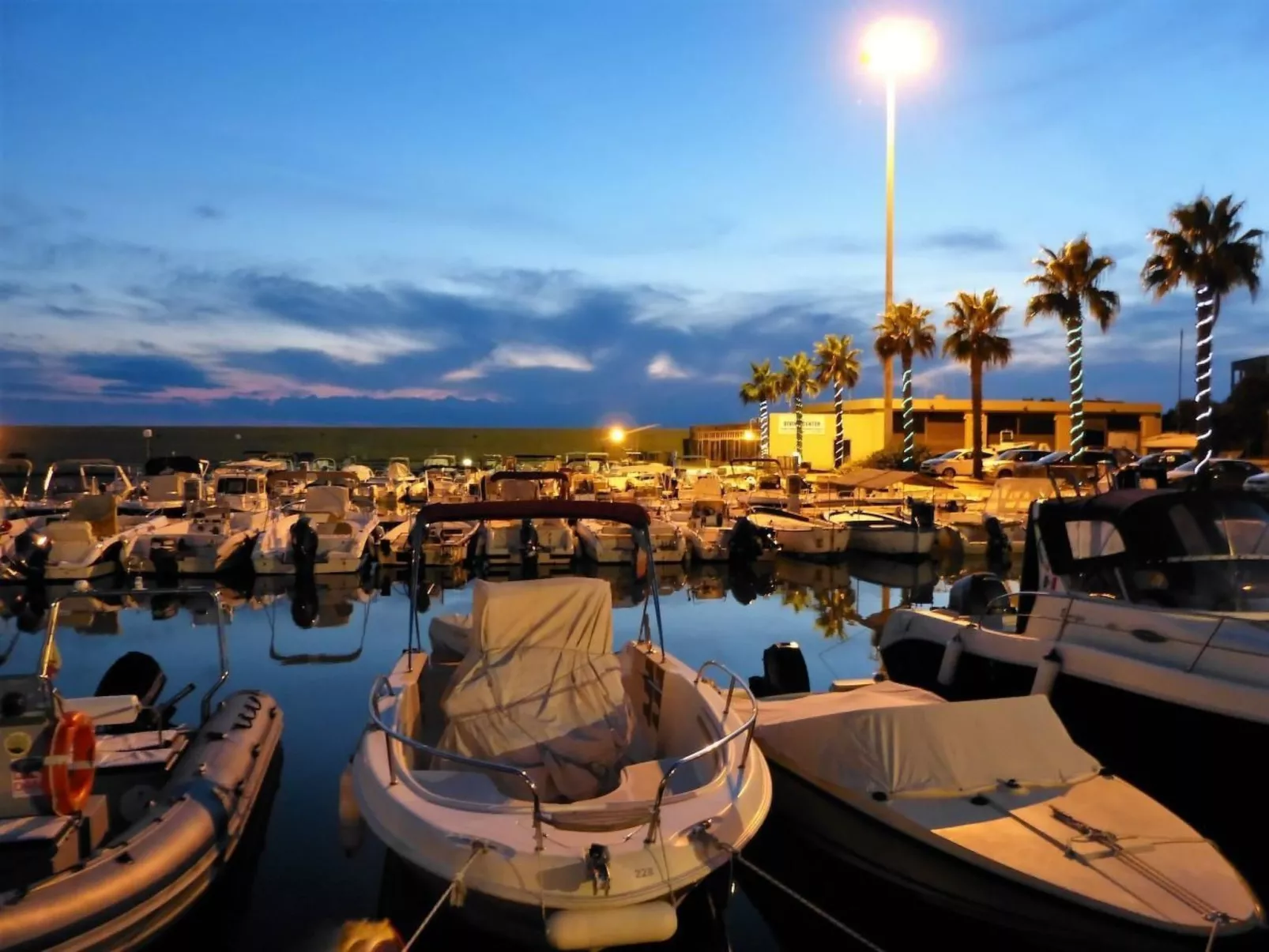 Villa Lona-Image-tags.info