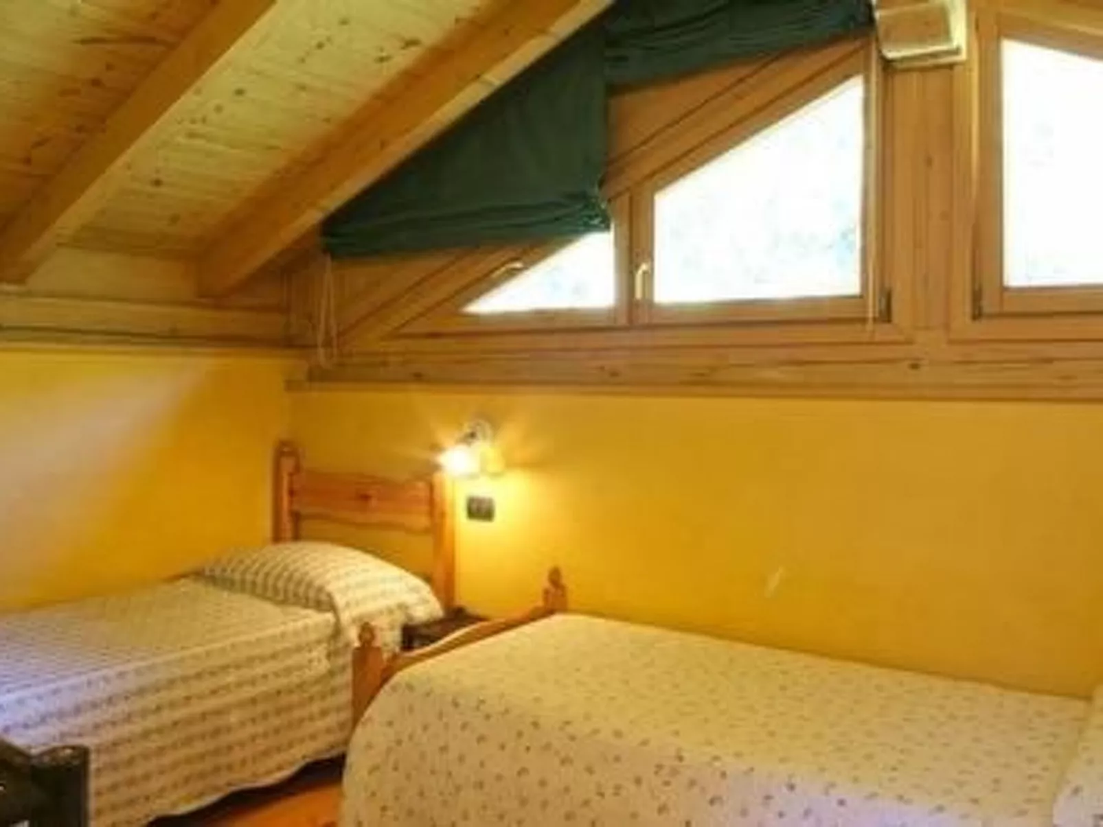 Romantisches Chalet in den Wiesen der Dolomiten-Inside