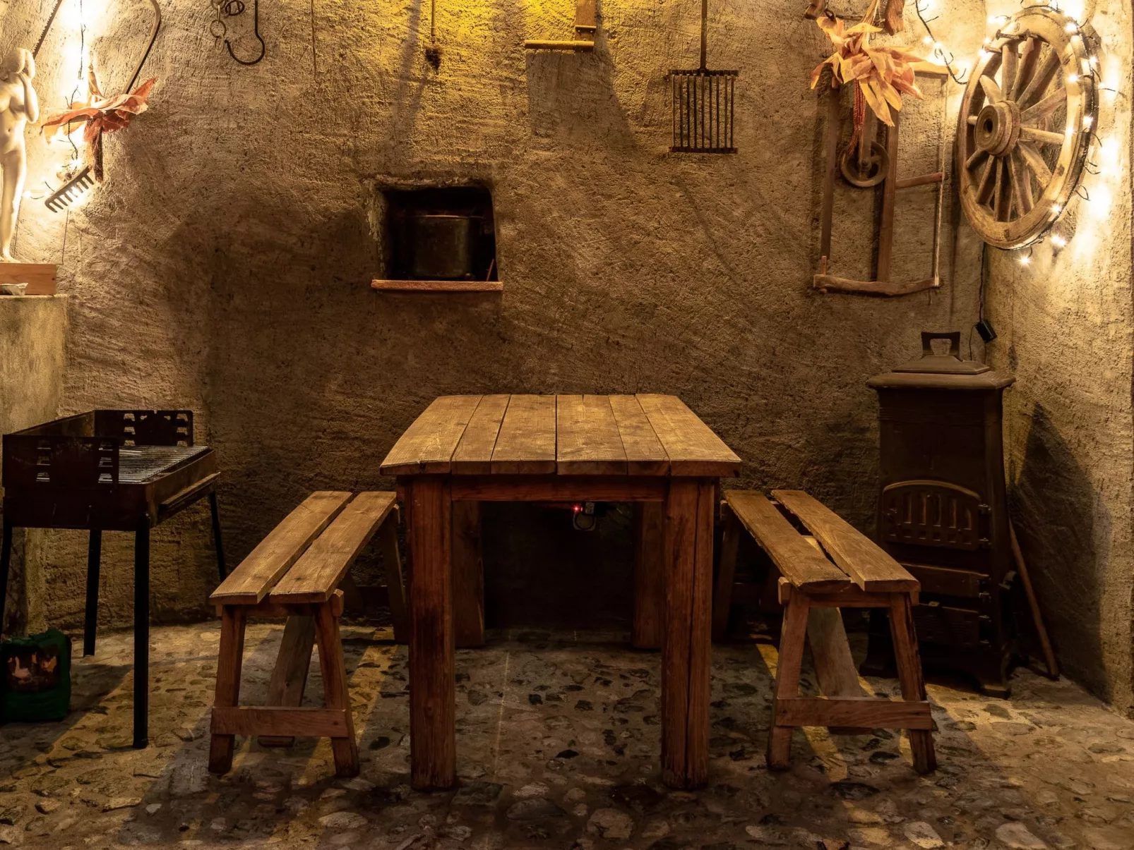 Studio-Apartment mit Zwischengeschoss in einem historischen Gebäude in Zorzino-Inside