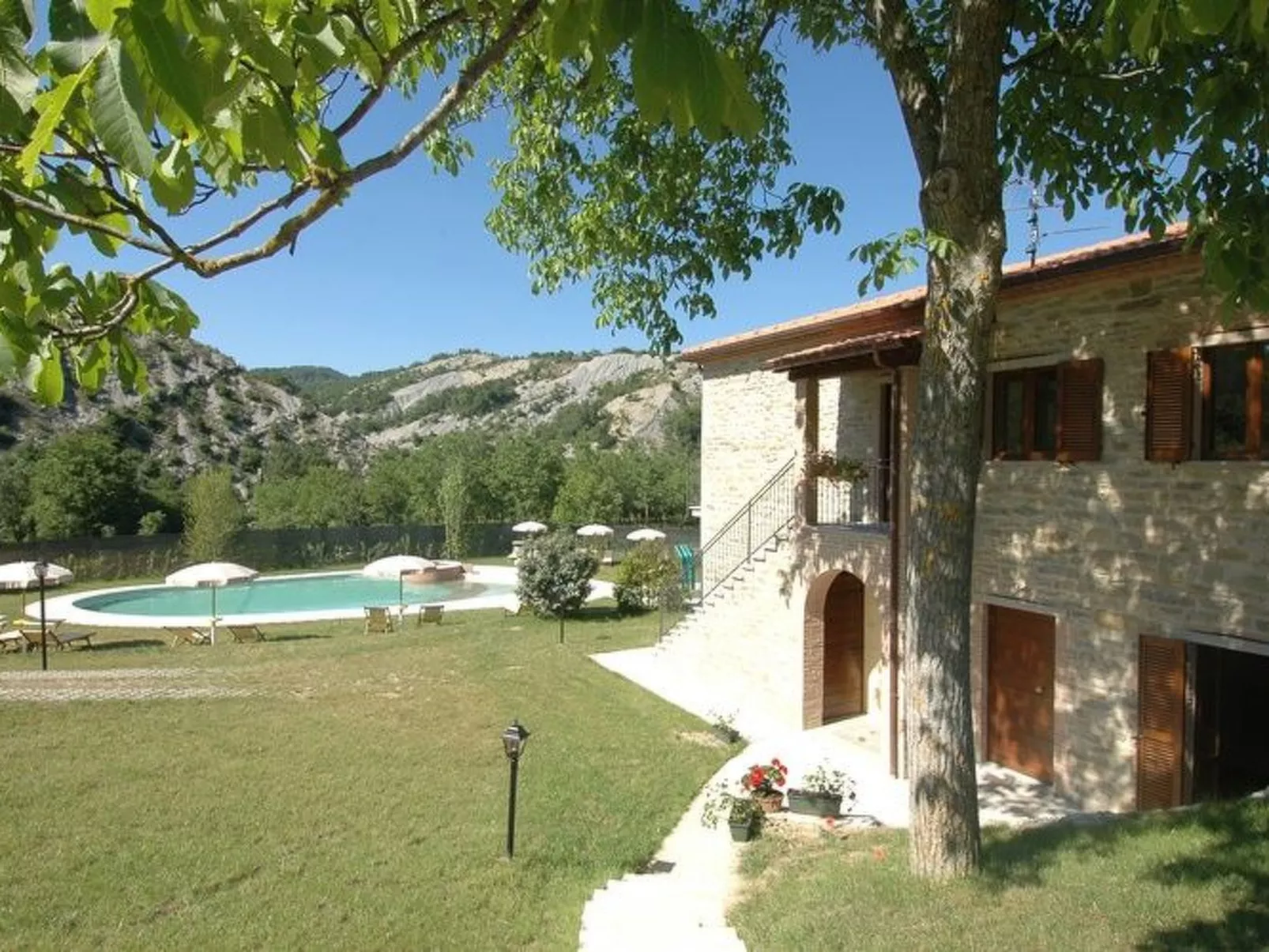 Wohnung in Apecchio mit Garten-Image-tags.info