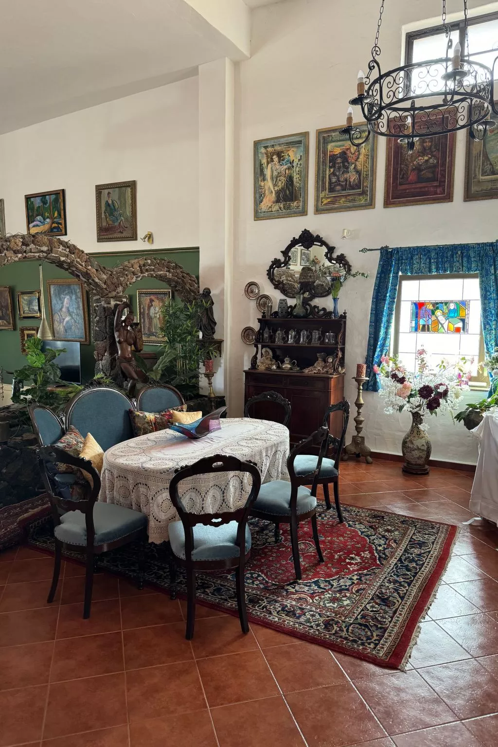 Finca 'Castillo Antonia-Inside