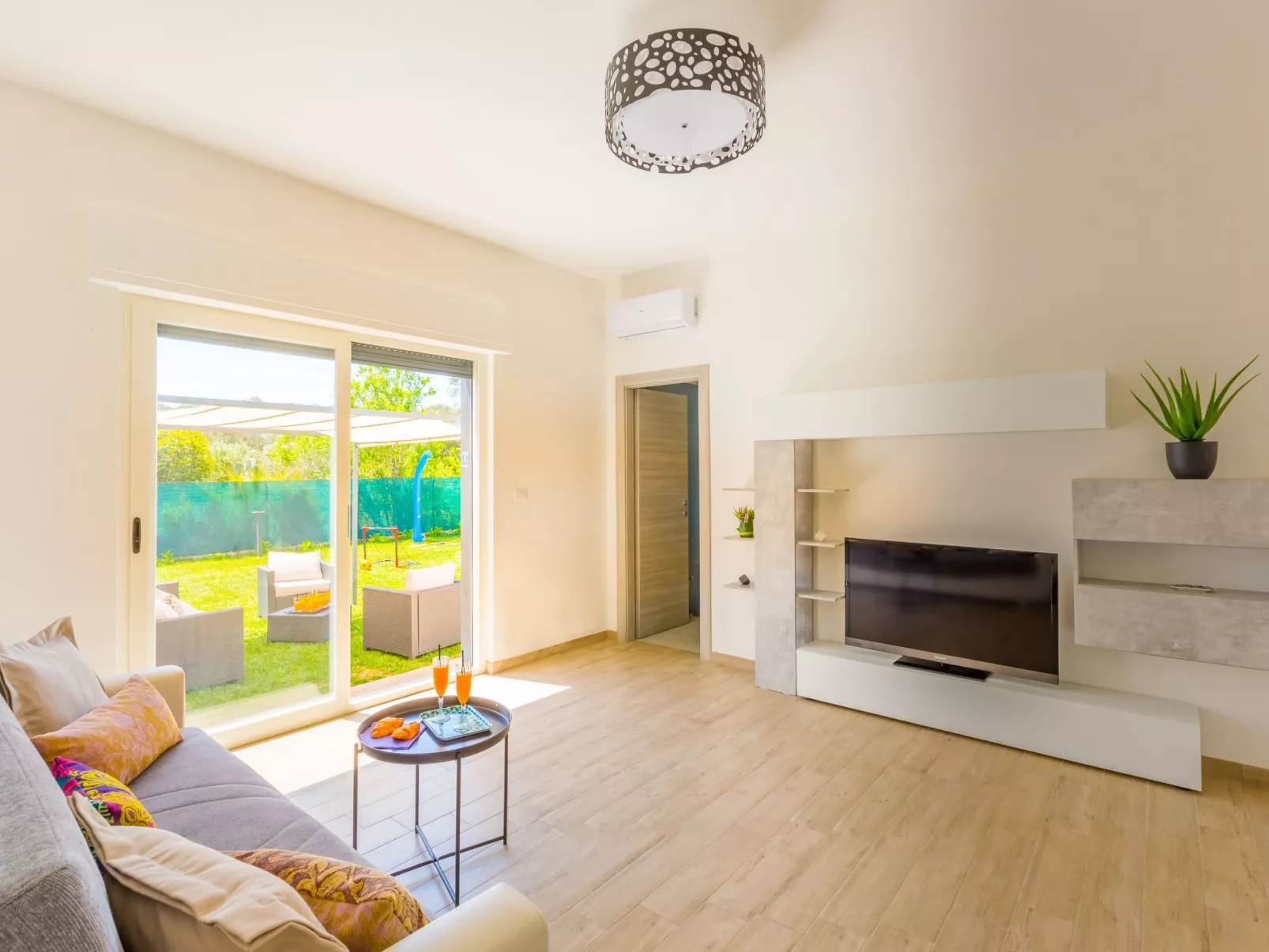 Villa Eufriama mit privatem Pool - Drinnen