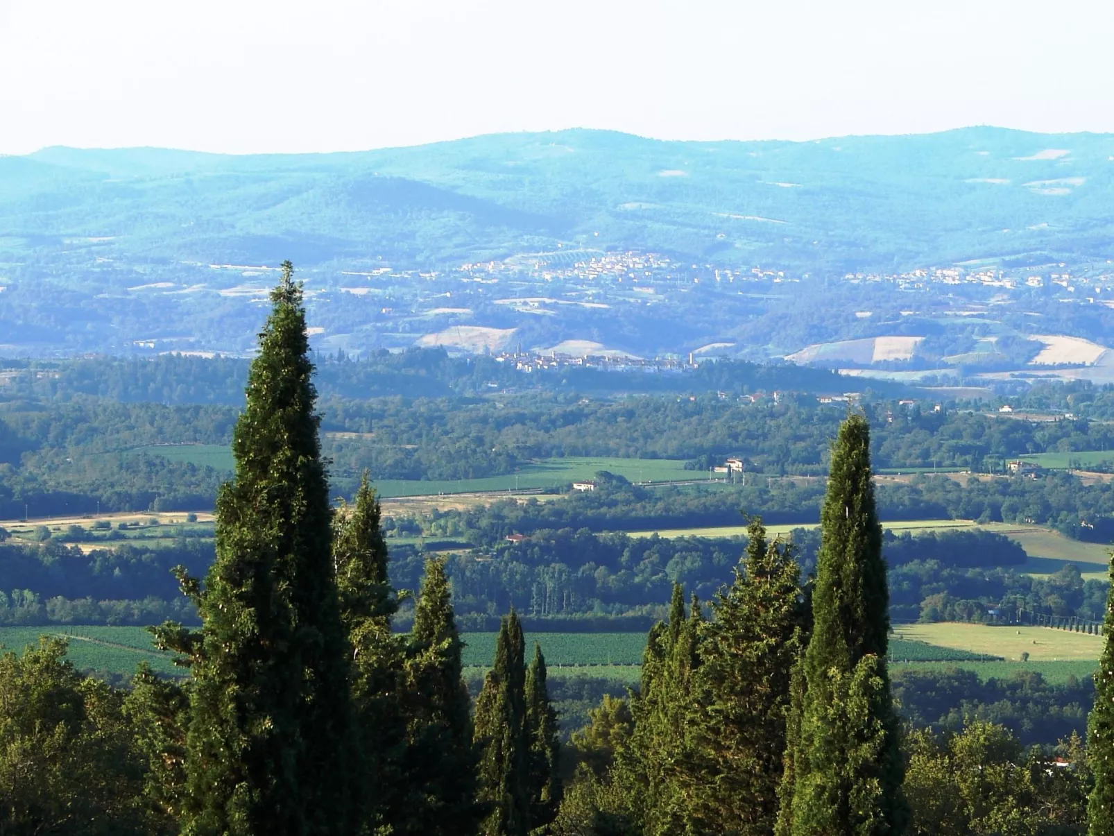 Villa mit Pool und zauberhafter Aussicht-Outside
