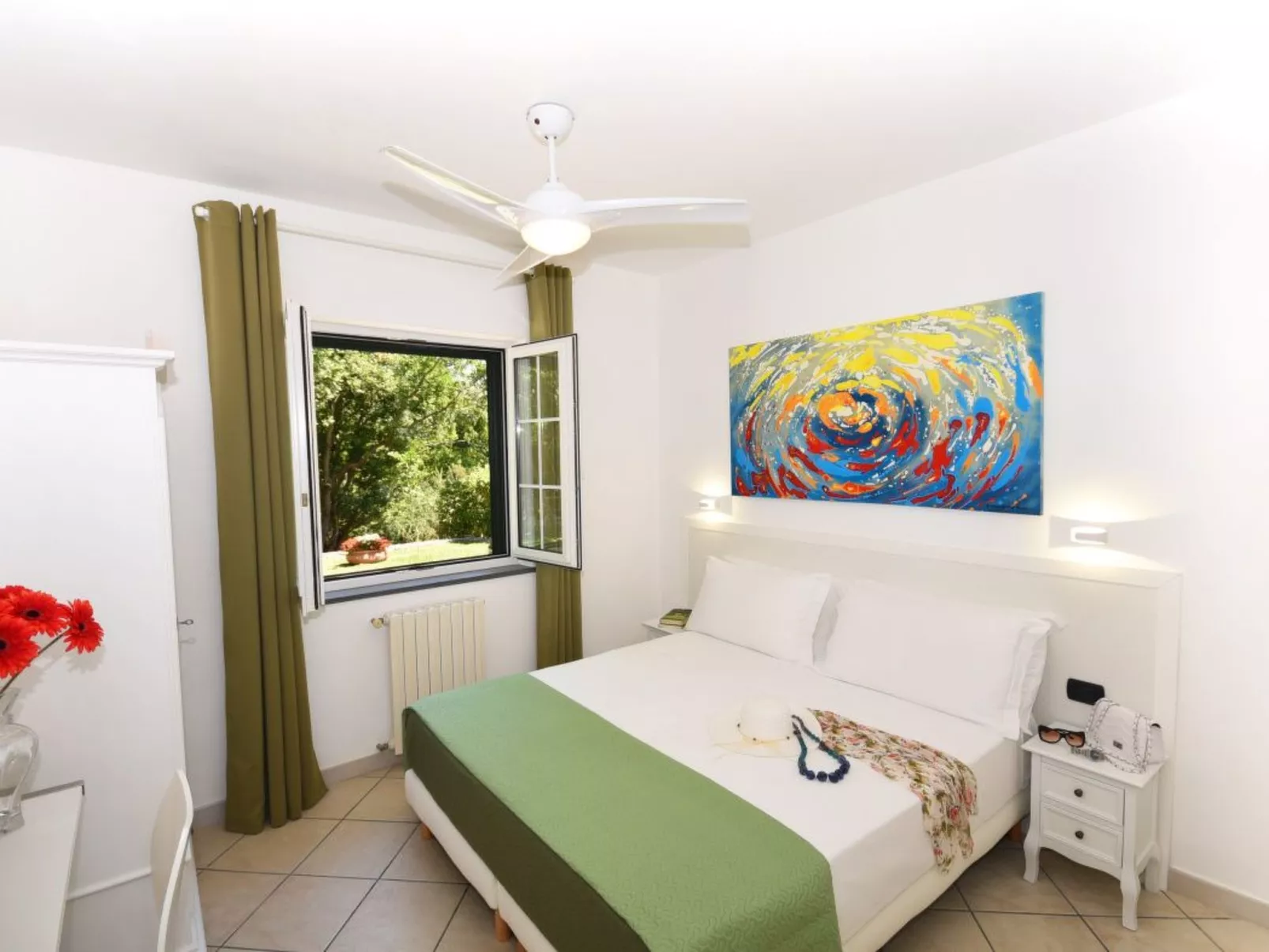 Traumvilla mit Panoramapool-Image-tags.info