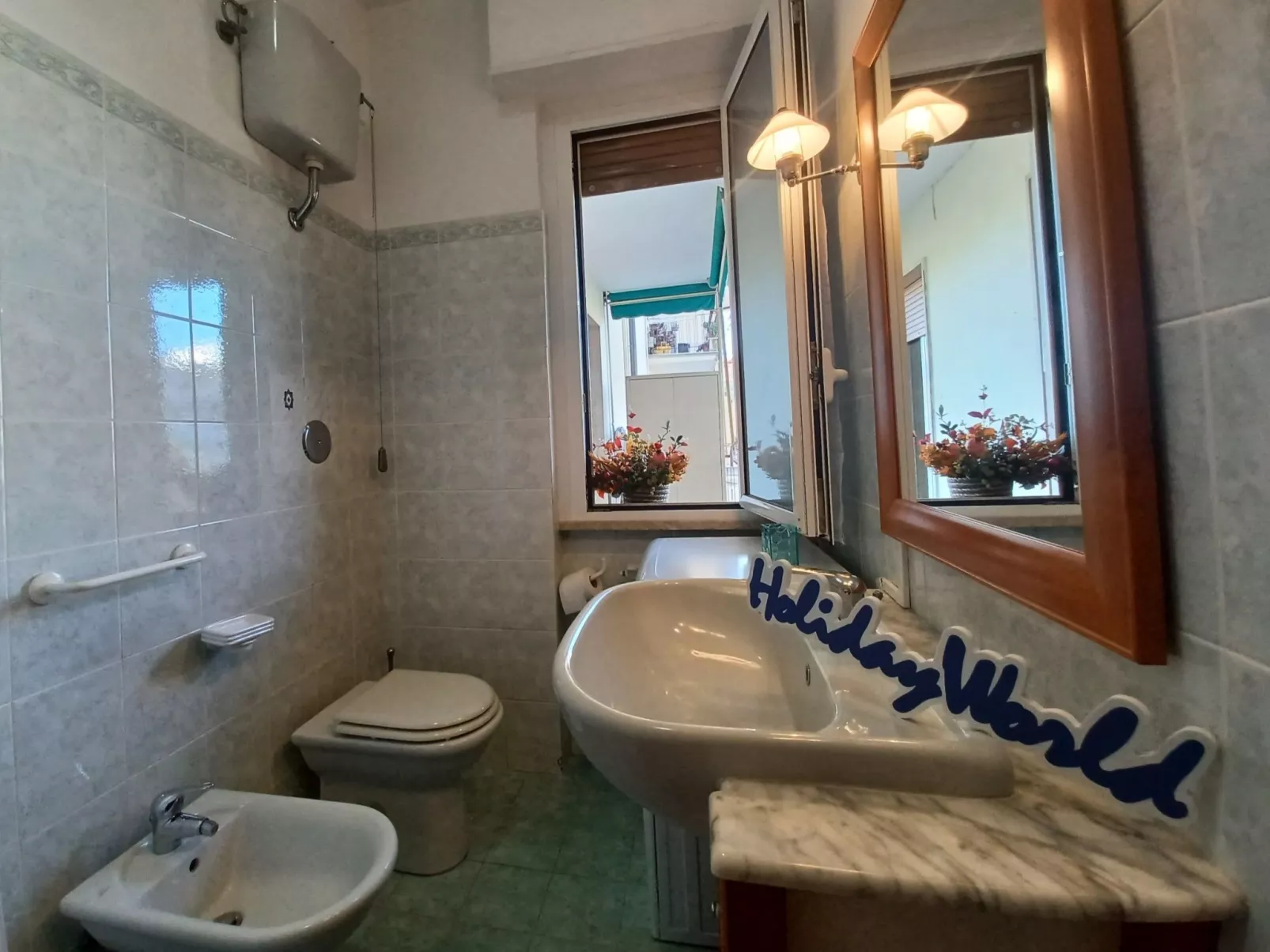 House Holiday Sea by Holiday World-Inside