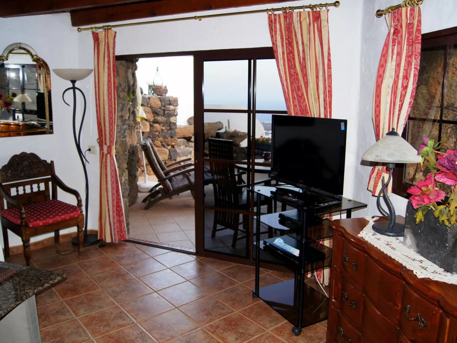 Finca "Castillo Bentley" Schlafen in einer vulkanischen Höhle-Inside