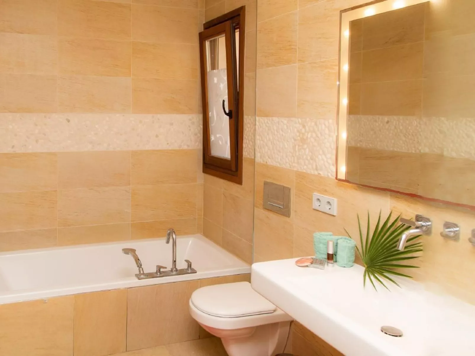 Villa Amarador-Image-tags.info