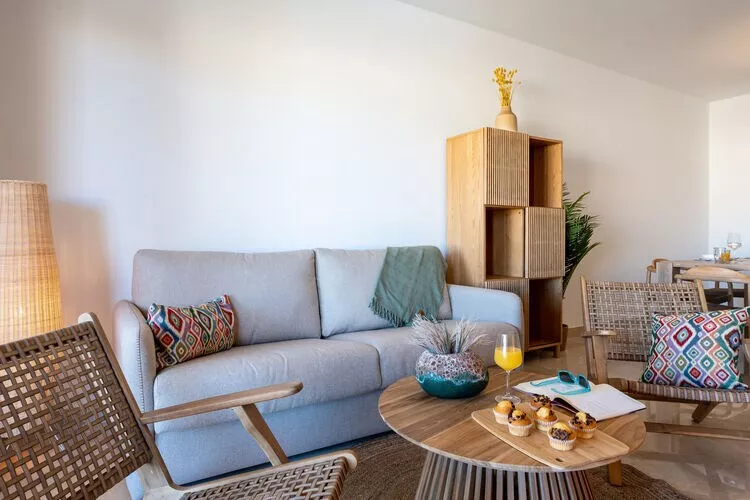 CT 199 HHH - Duquesa Village-Living room