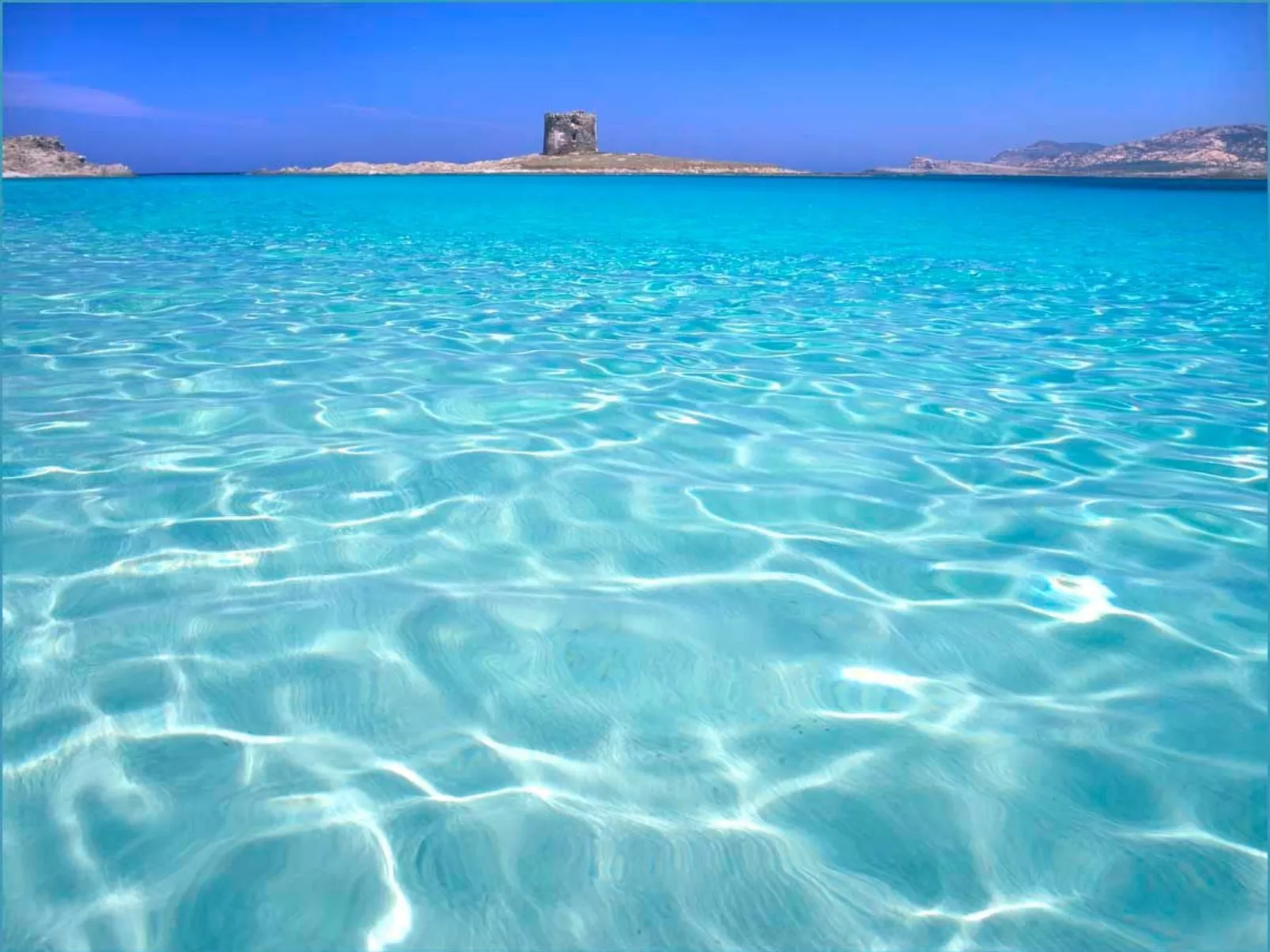 Rustikale Villa mit Steinpool-Image-tags.info