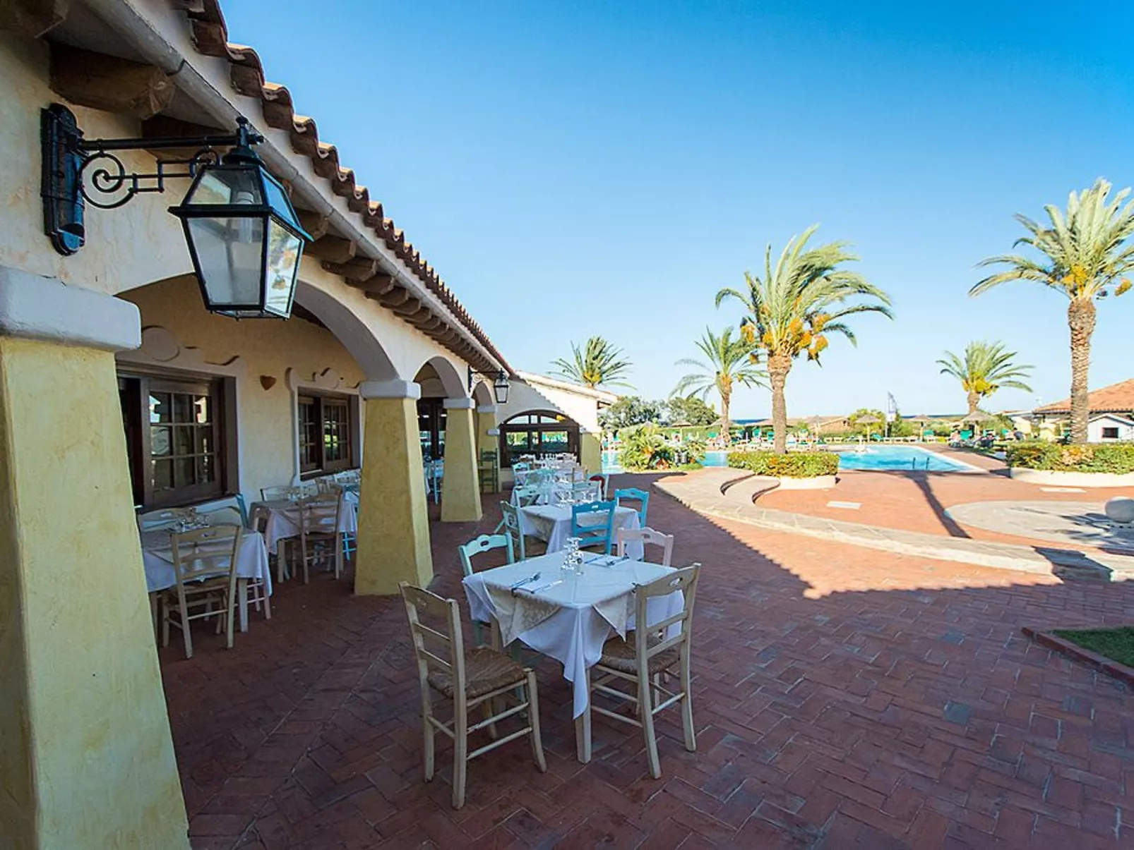 Apt. Eldi 2BS, mit gemeinsamem Schwimmbad-Draußen