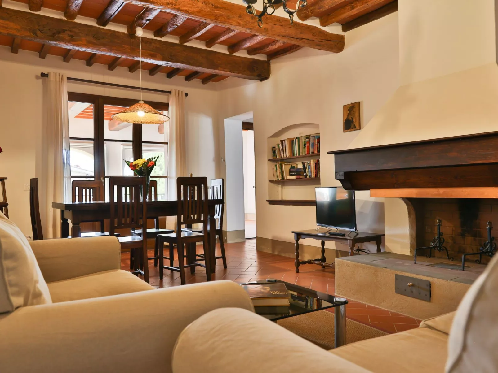 Große Wohnung mit 3 Schlafzimmern und 4 Bädern