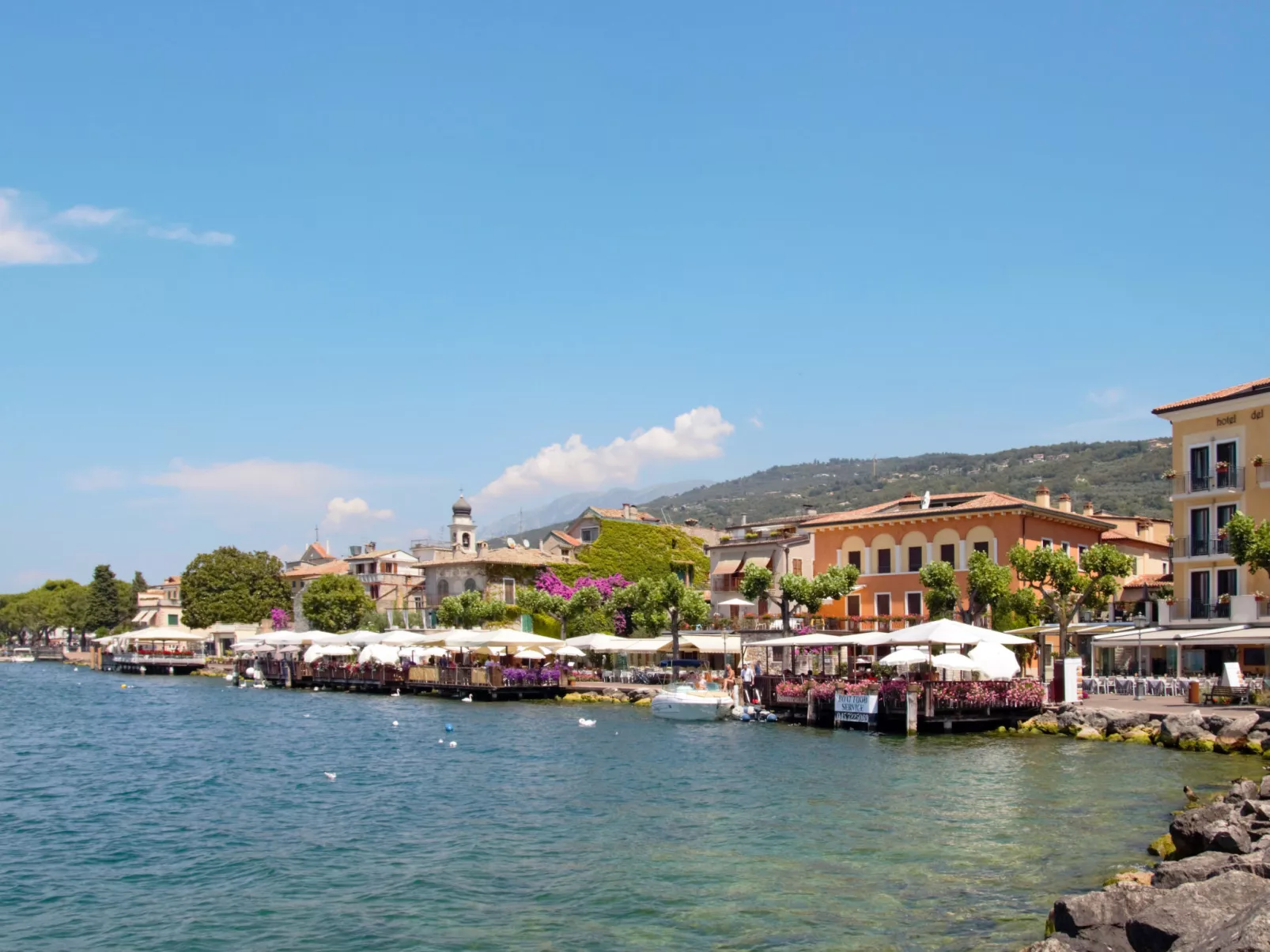 Flacher Sonnenaufgang-Umgebung