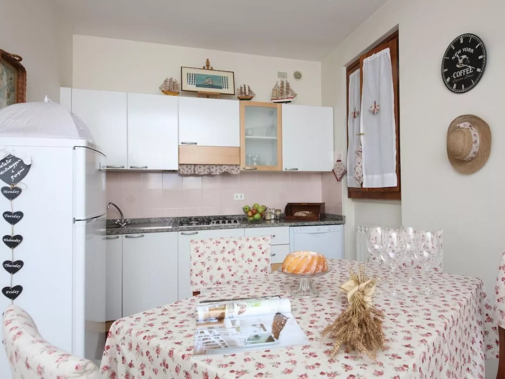 Calla' Wohnung mit Schwimmbad-Dedans