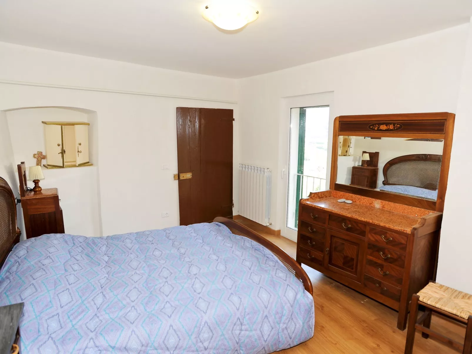 'Medieval House' mit Terrasse-Inside