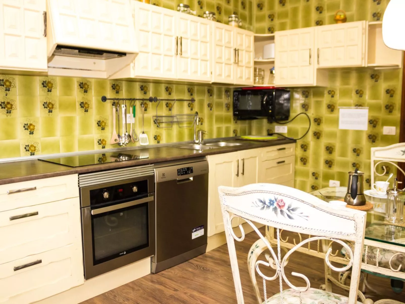 Geräumiges Haus mit exklusivem Schwimmbad und Solarium.-Dedans