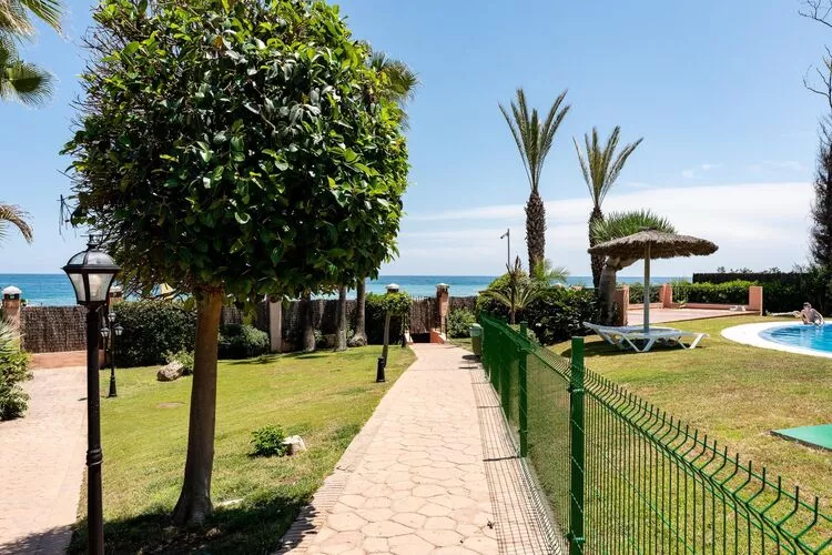 CT 240 - Beachfront Apartment -Don Juan Manilva-Außenbereich