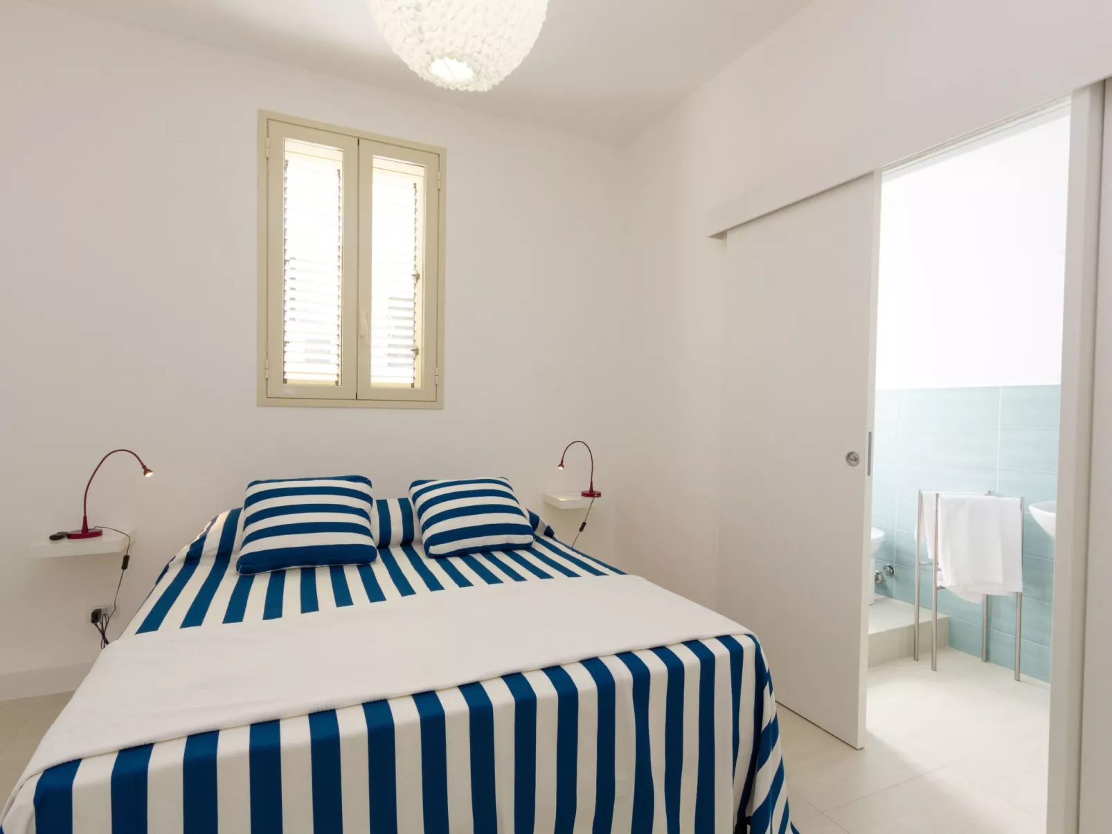 Talete, im Zentrum 40 m vom Strand entfernt-Inside