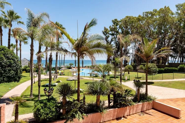 CT 240 - Beachfront Apartment -Don Juan Manilva-Außenbereich