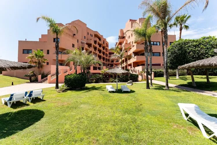 CT 240 - Beachfront Apartment -Don Juan Manilva-Außenbereich