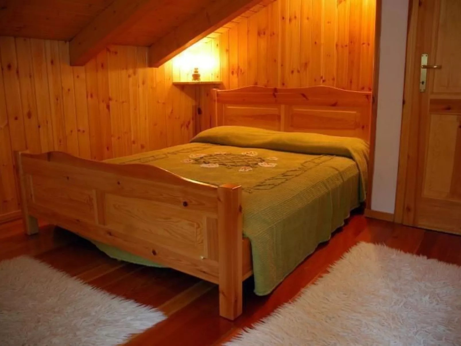 2-stöckige Wohnung mit privatem Garten-Image-tags.info