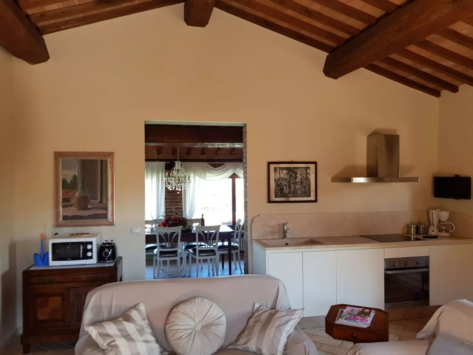 Gemütliches Ferienhaus mit Privatem Pool-Inside