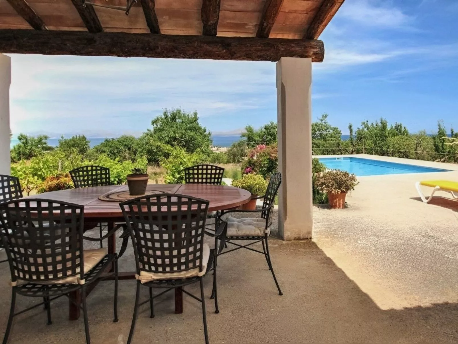 Finca in Traumlage mit Pool und Meerblick-Outside