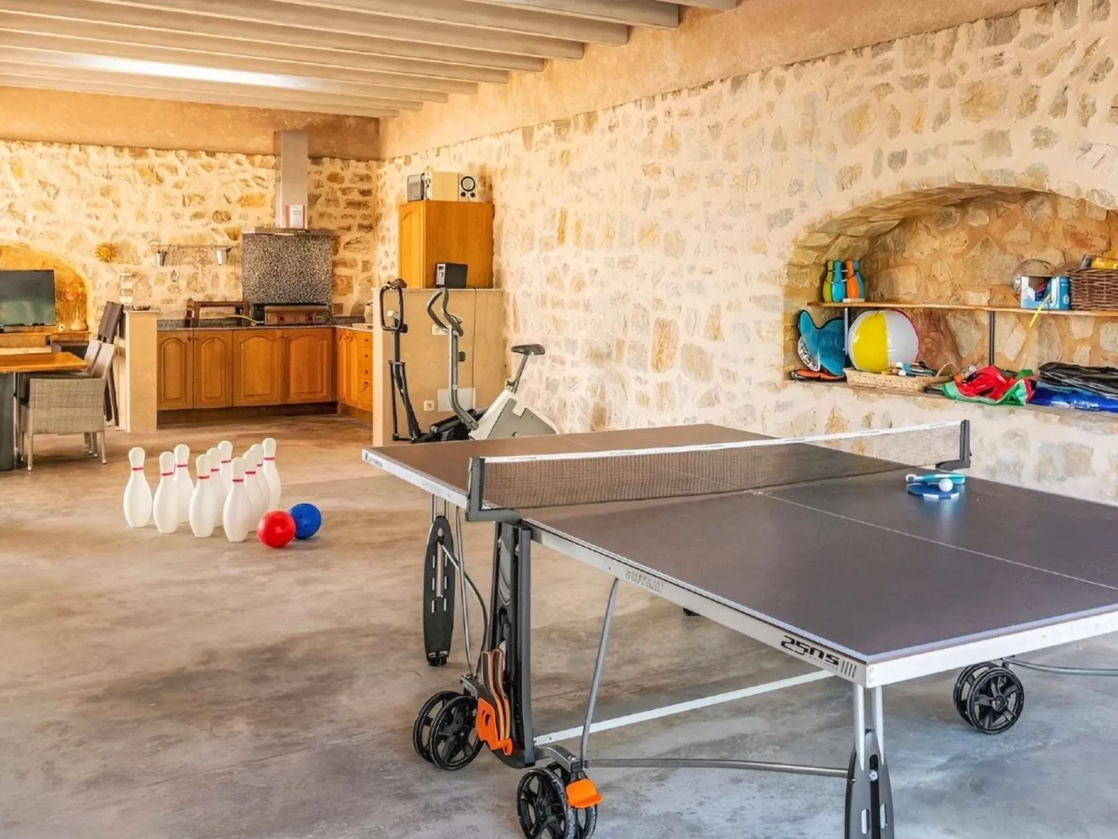 Schöne Finca mit Aussicht, Pool und Jacuzzi-Drinnen