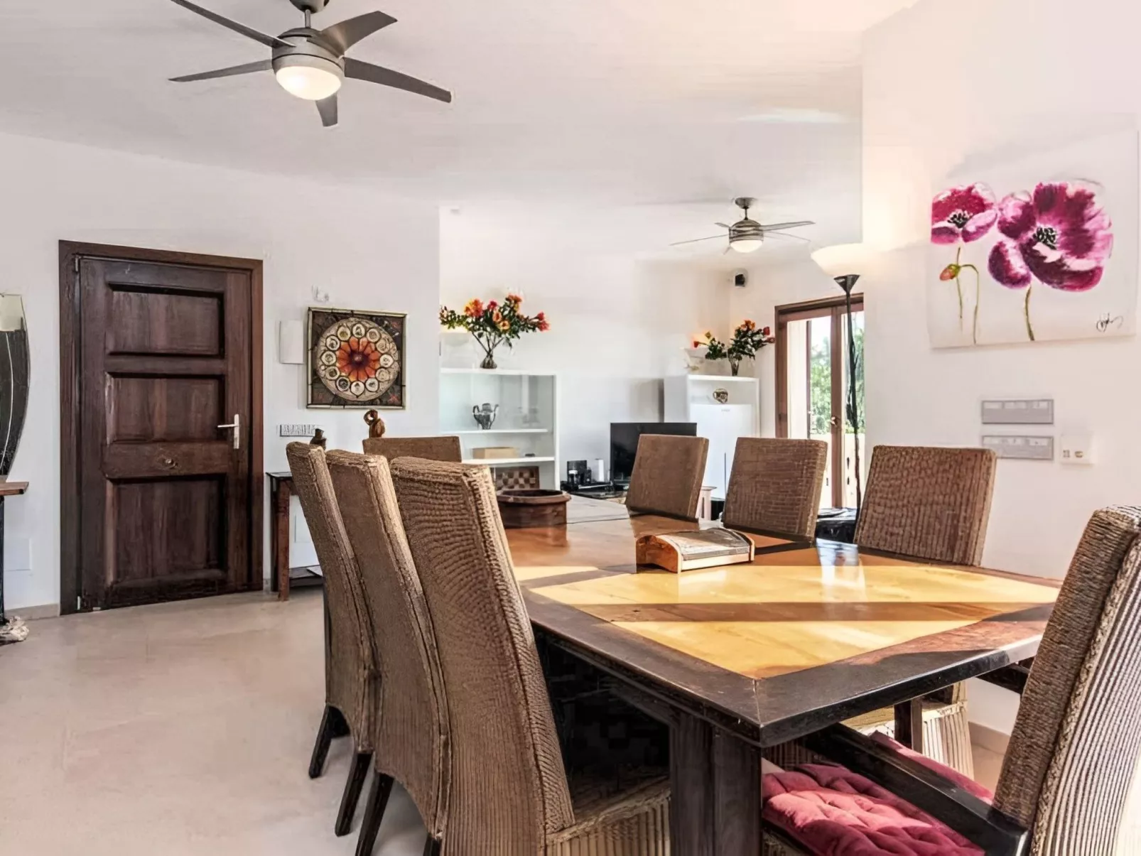 Villa "Amador" privater Pool und Meerblick-Dedans