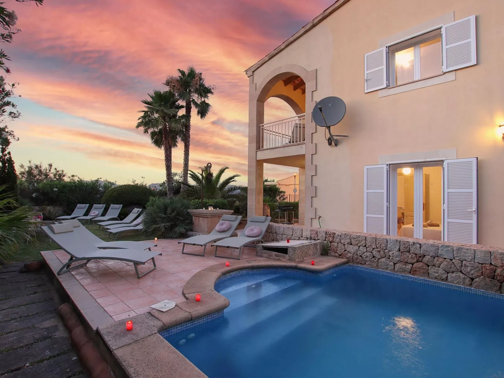 Schöne Villa mit Meerblick-Outside