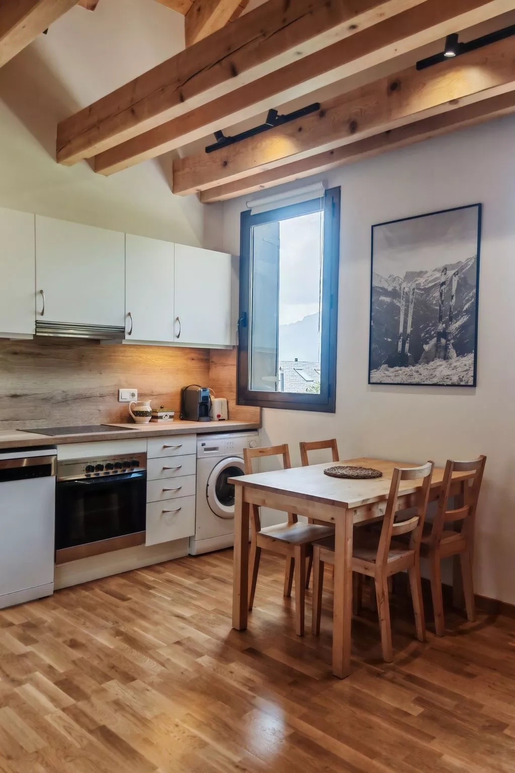 Aüt 3 Dachgeschosswohnung in Vall de Boí-Dedans