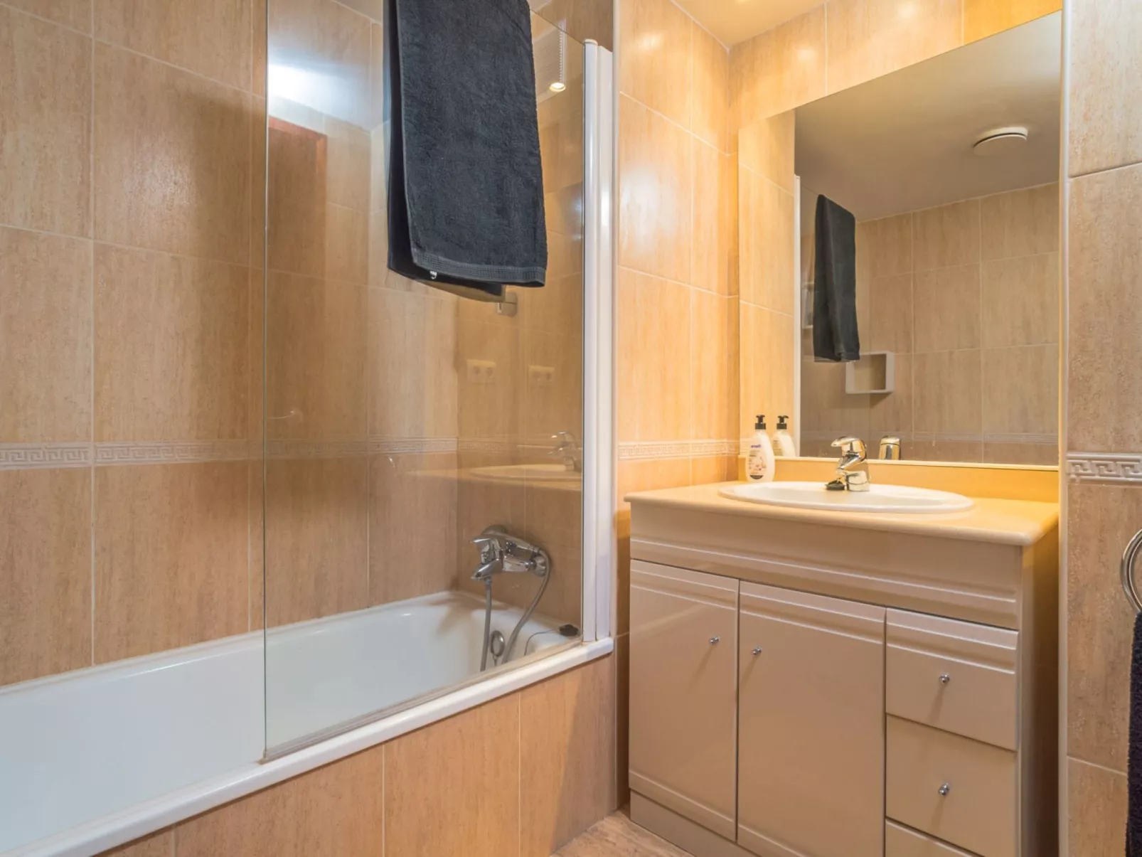 Costabravaforrent Balcó 7, mit gemeinschaftlichem Schwimmbad-Drinnen