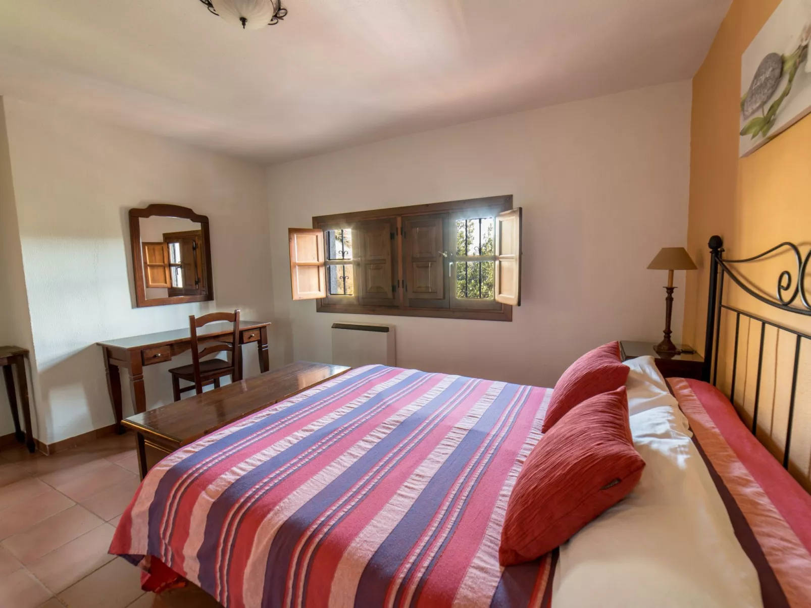 Hütte mit Terrasse-Inside