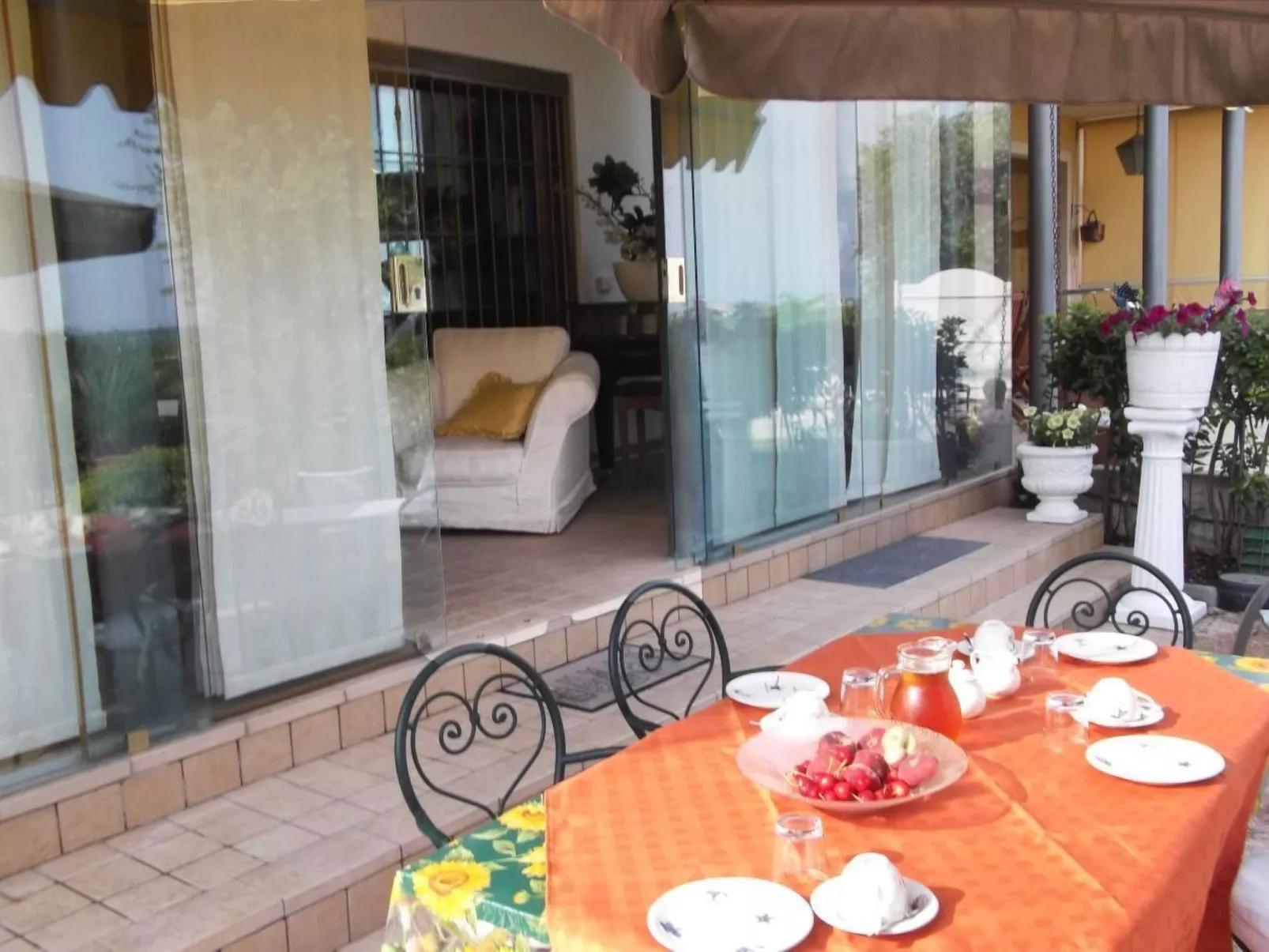 Villa Paradiso, 200 m² Ferienhaus-Dedans