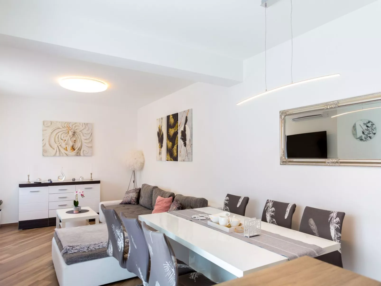 Modernes Apartment As Veliki mit Terrasse