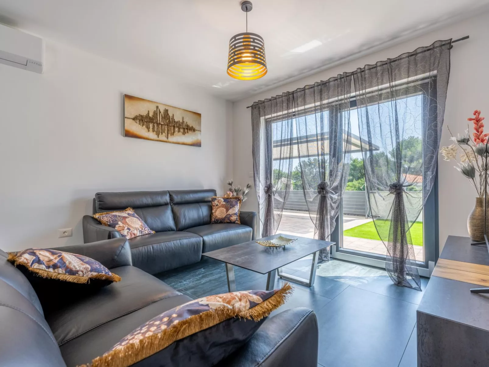 Apartment Rose mit privatem Pool-Inside