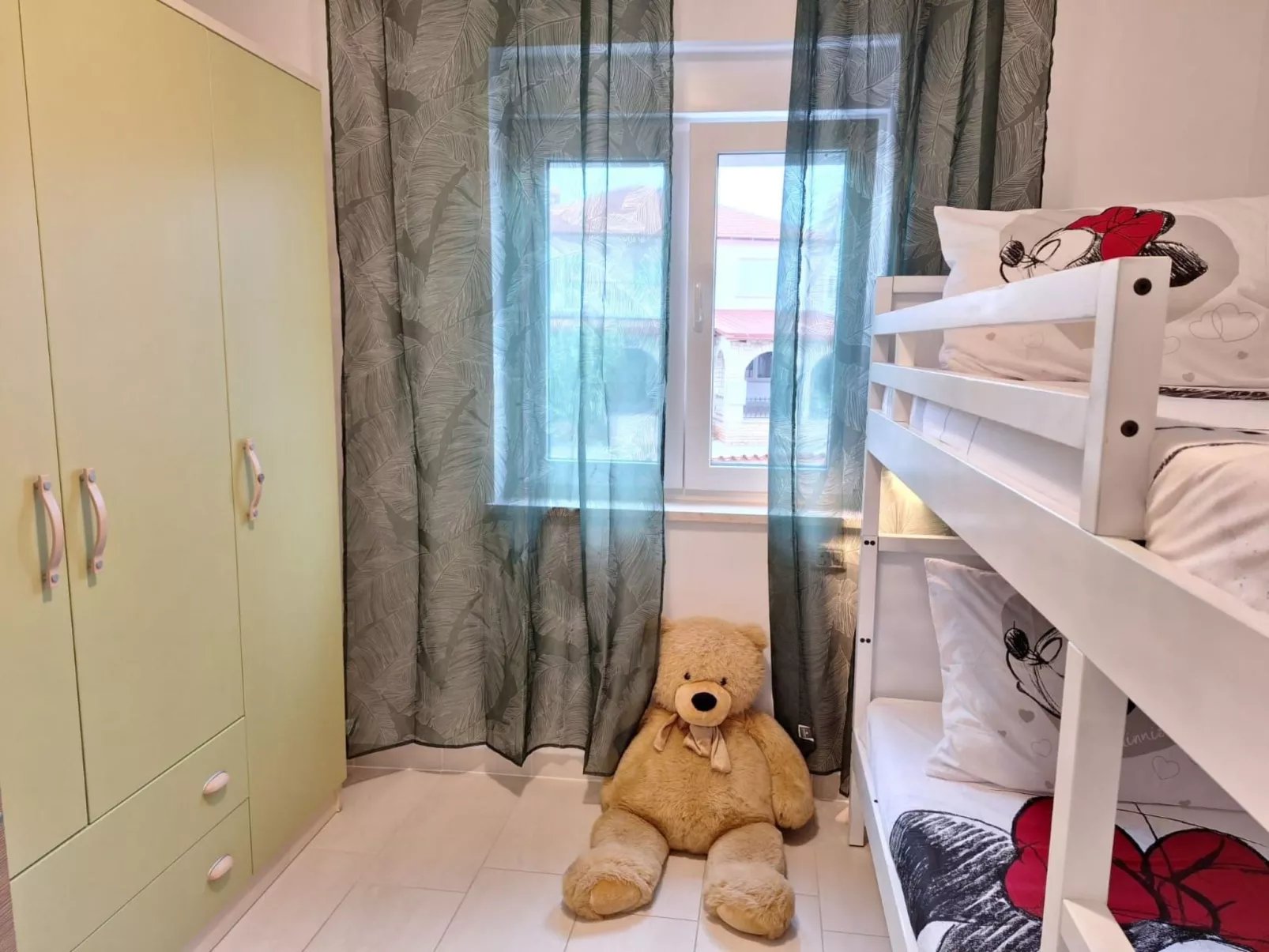 Urlaub mit Kindern-Ferienwohnung mit Pool-Dedans