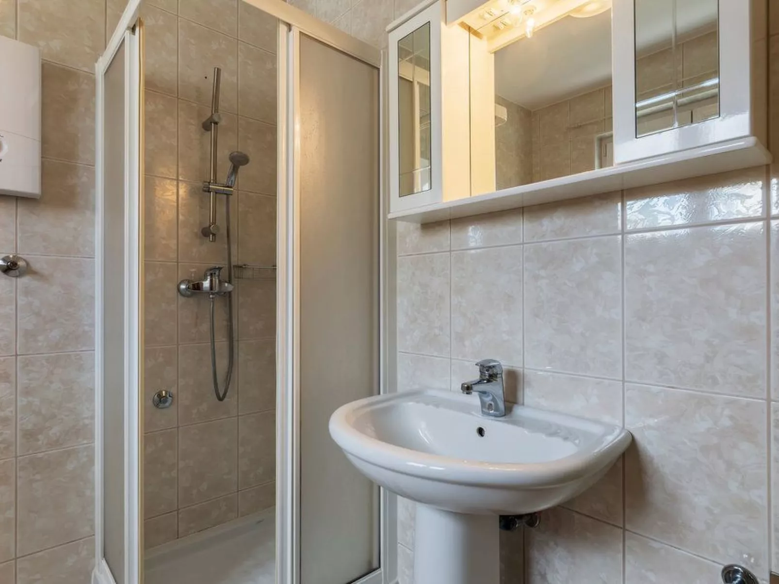 Geräumige Wohnung in Medulin mit privatem Parkplatz-Image-tags.info