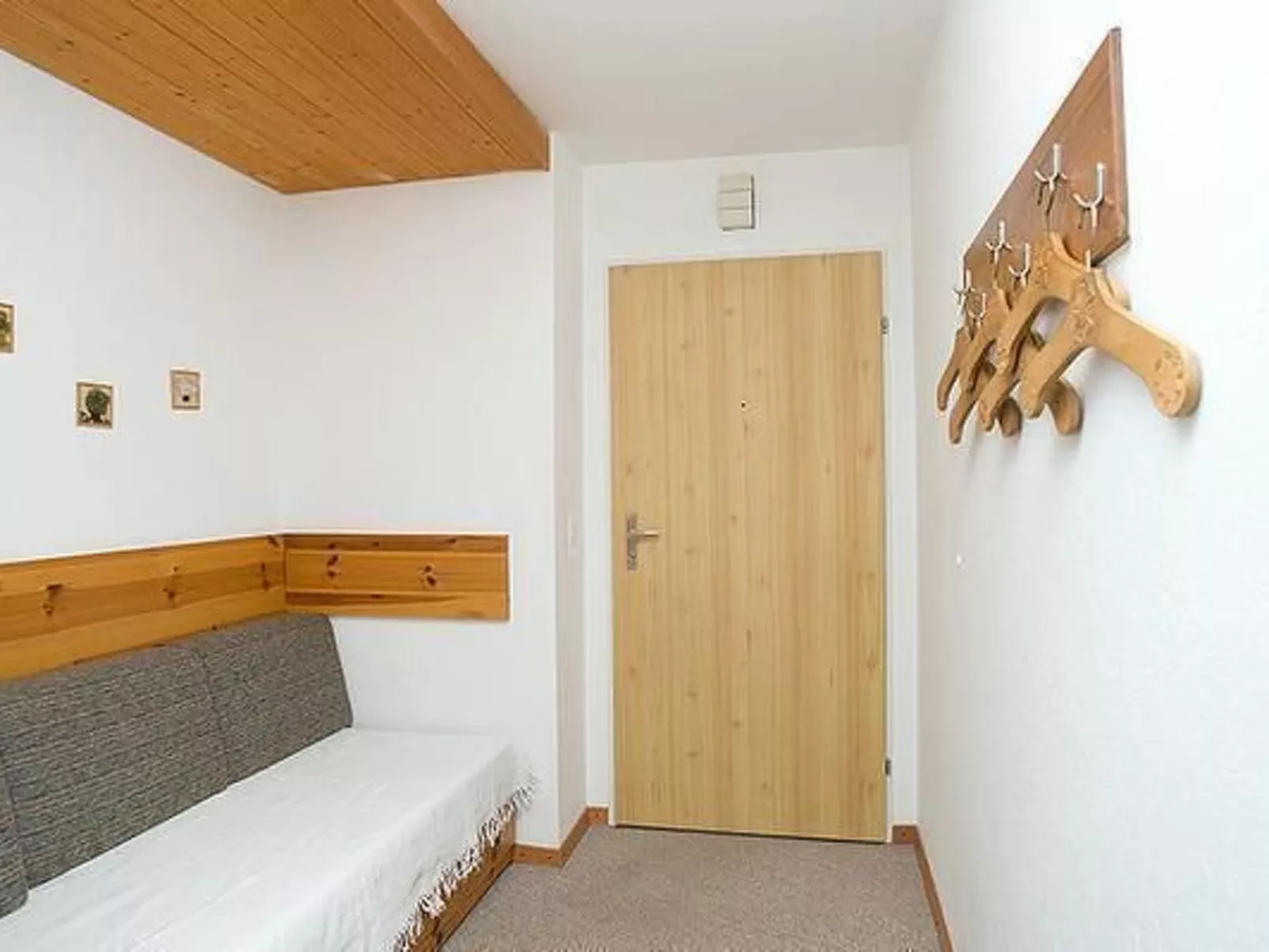 Chesa Azalea 2-Inside