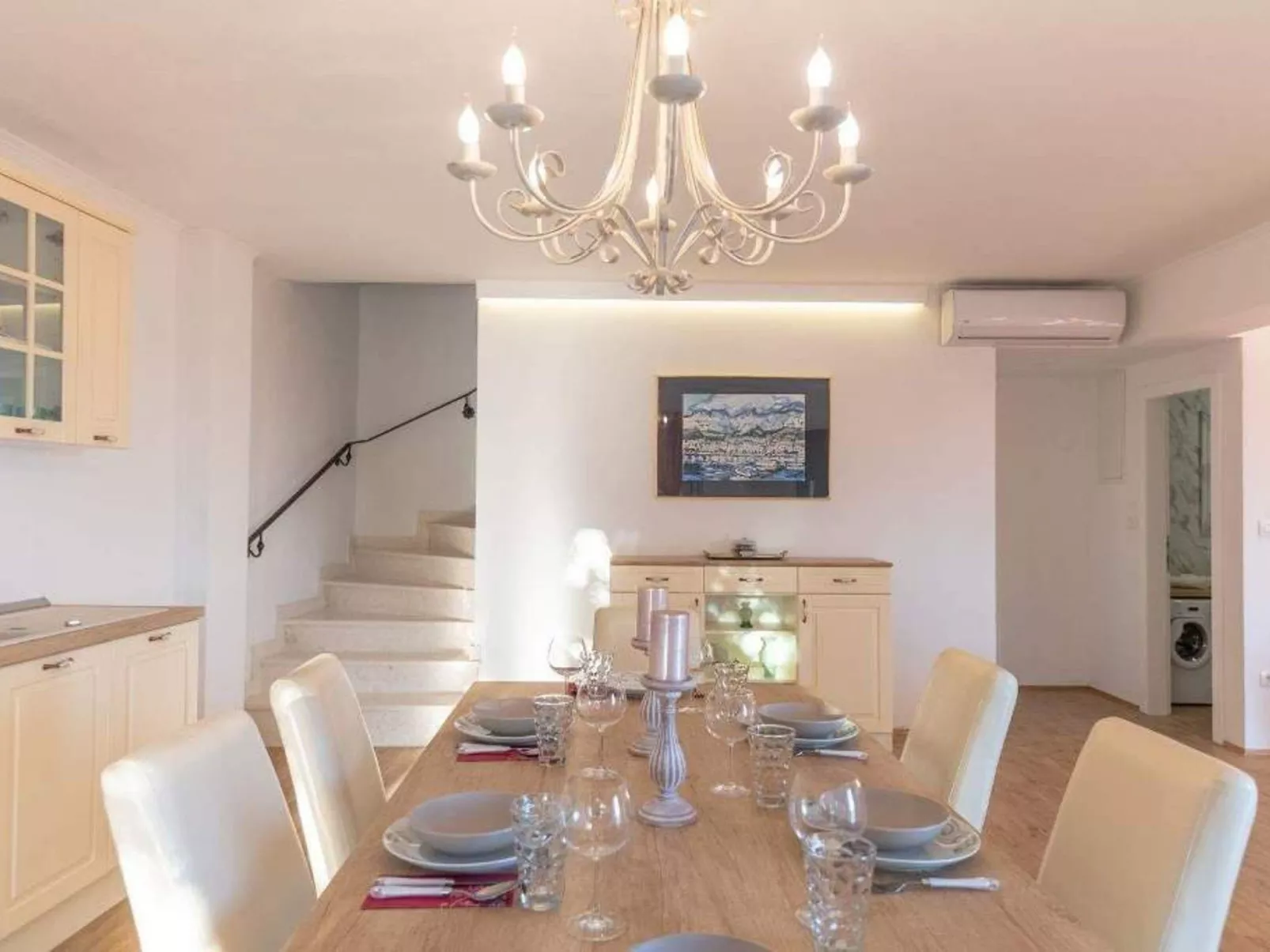 "Paola" mit eigenem Pool-Inside