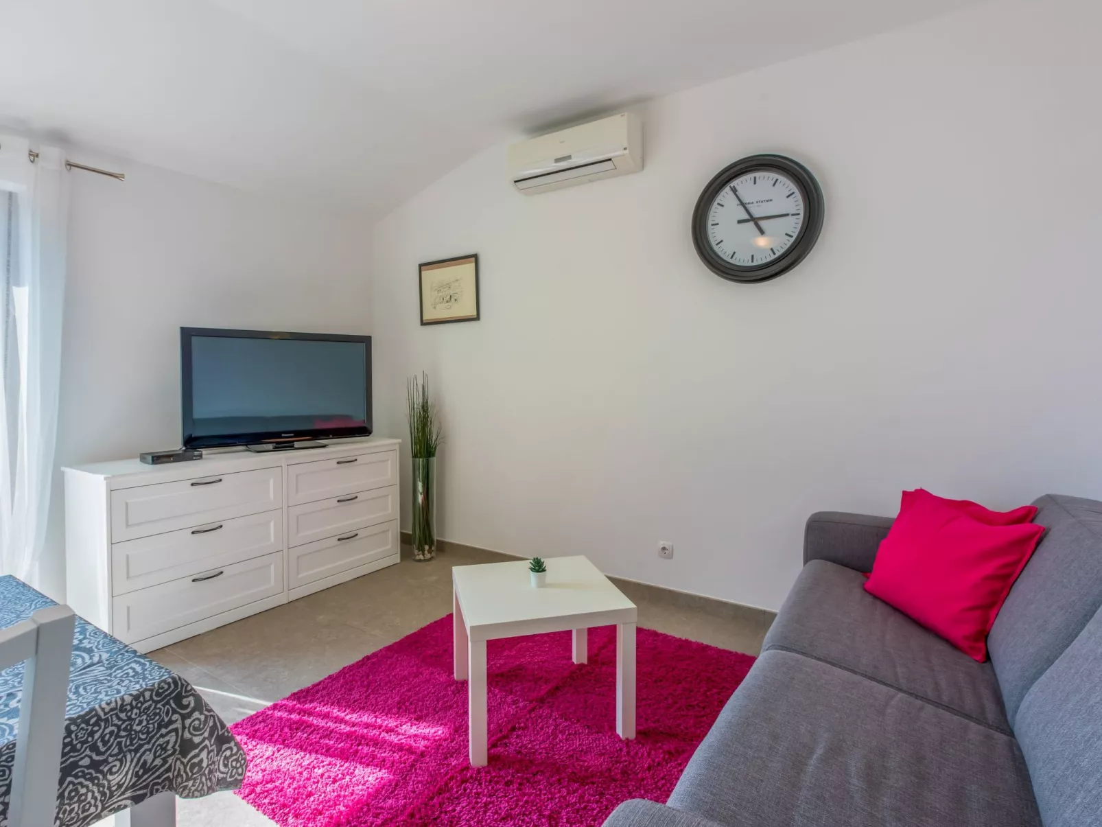 Wohnung mit Panoramablick aufs Meer-Drinnen