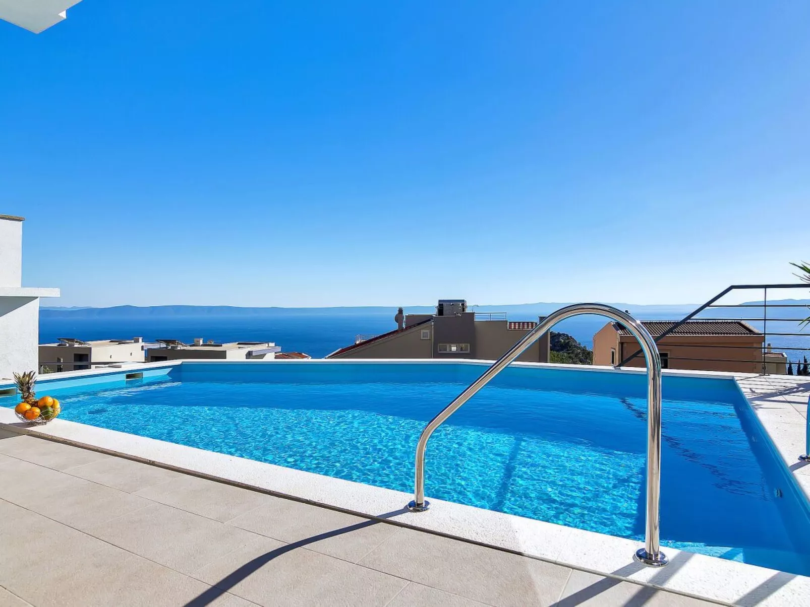 "Villa Maslina" mit Privatparkplatz-Draußen