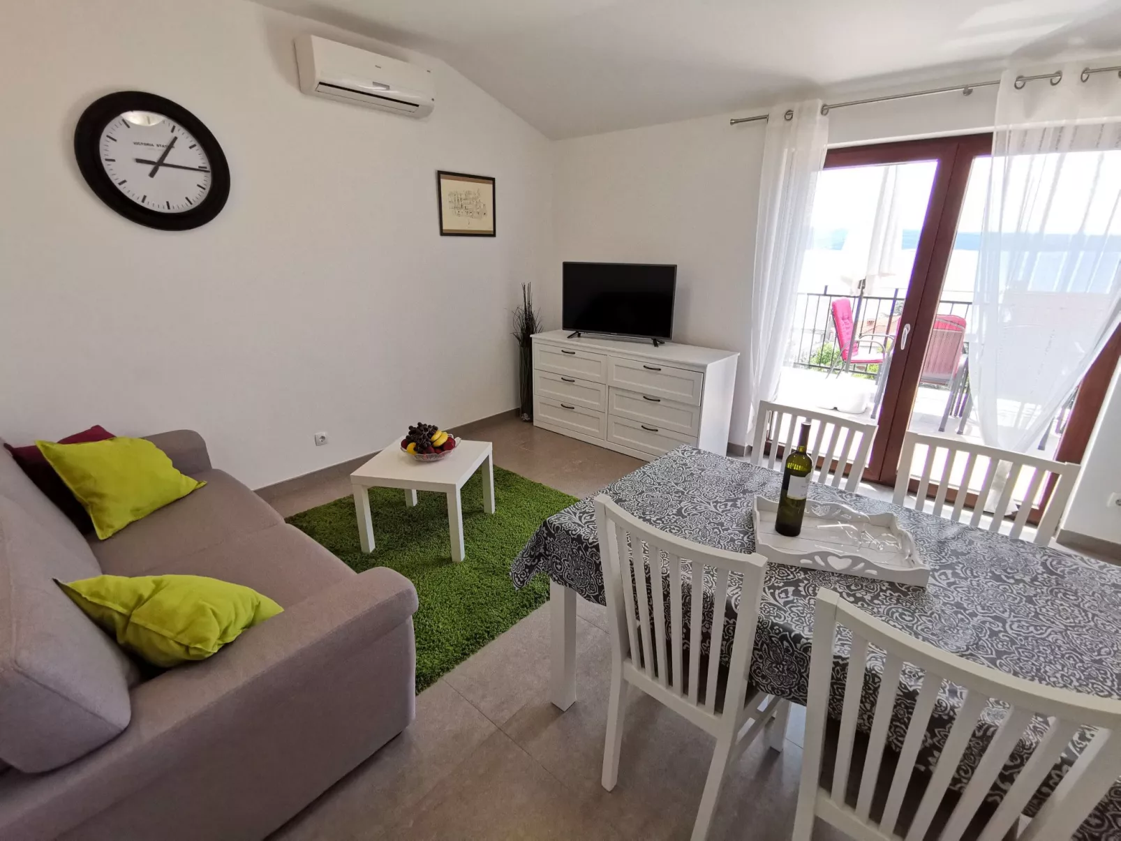 Wohnung in Crikvenica mit Terrasse und Meerblick-Drinnen